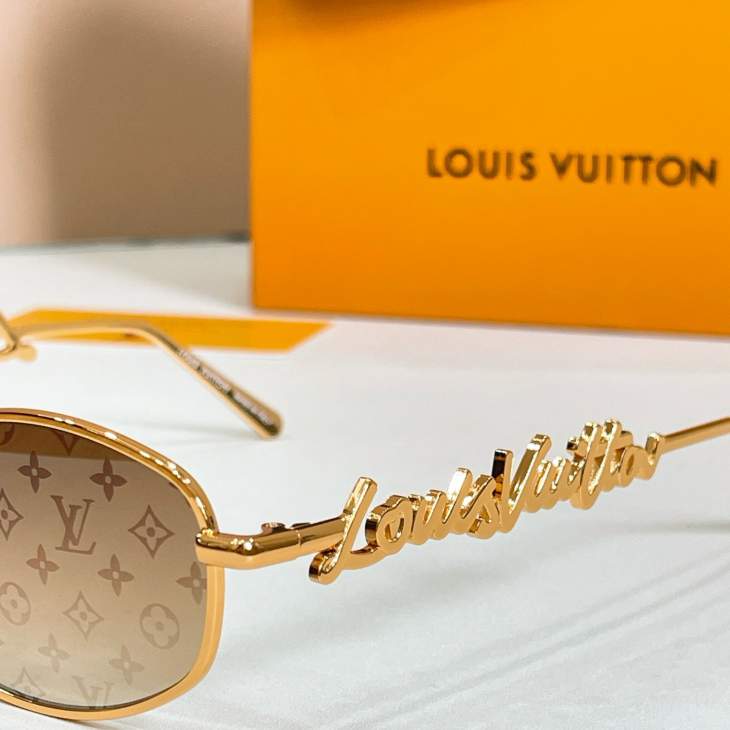 Picture of Louis Vuitton Sunglasses _SKUfw80916451fw